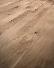 huile dure pour le bois