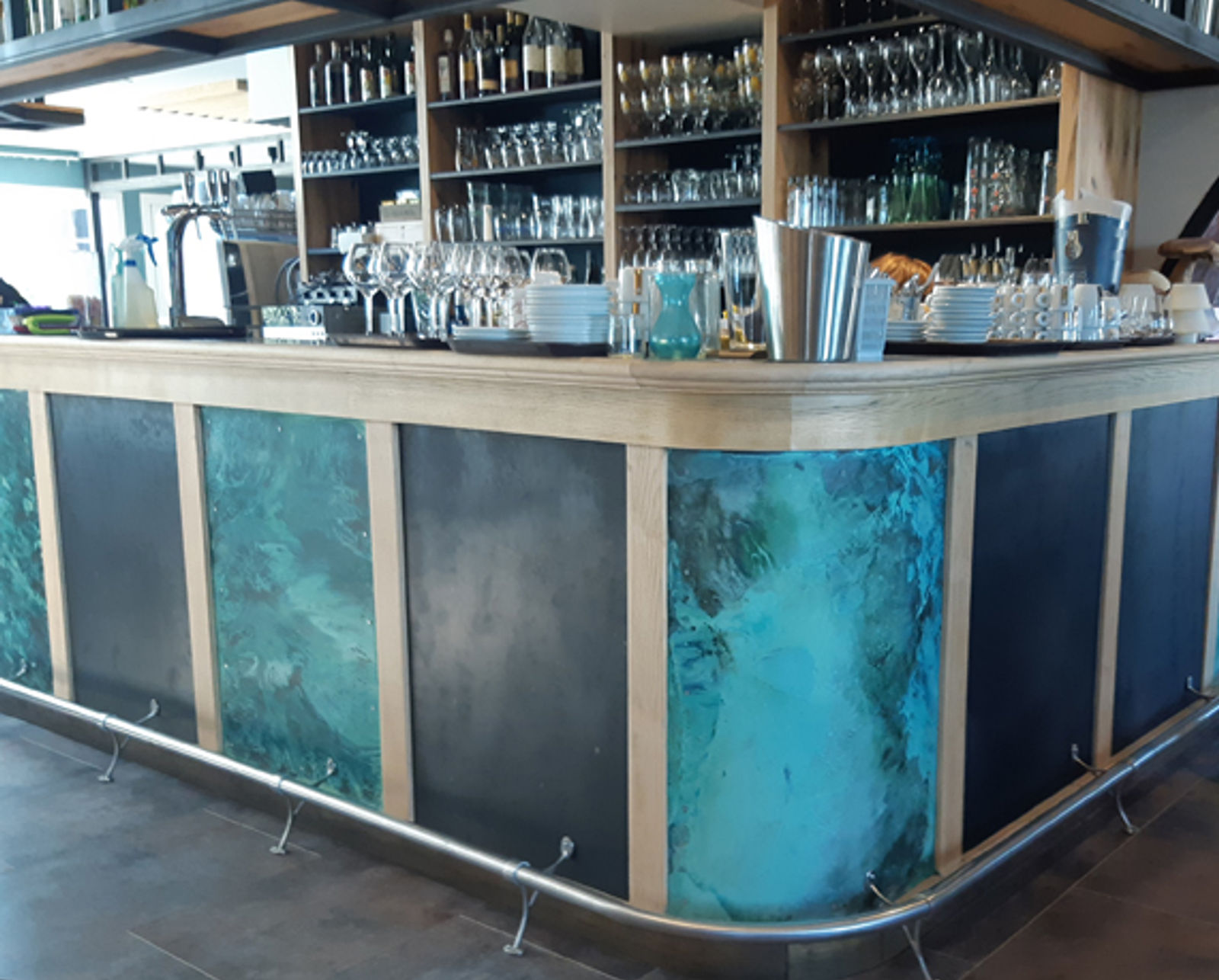 Bar metal bronze oxyde