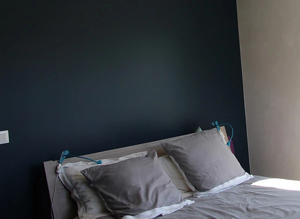 peinture mate bleue naturelle
