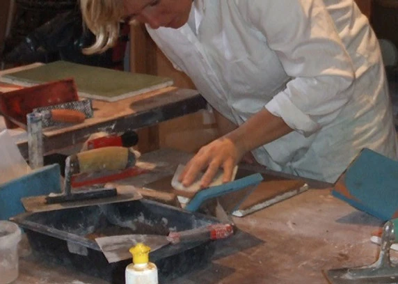 Atelier de formation à la fabrication d'enduit à la chaux . Apprendre à formuler et à poser des enduits décoratifs